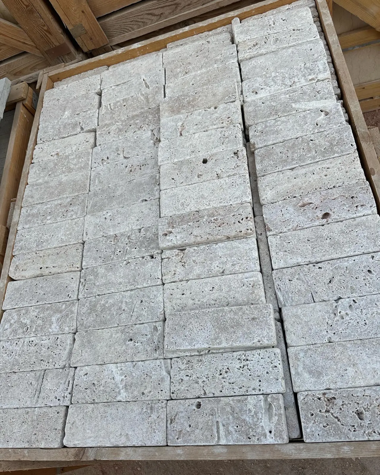 Rundom Size Marble